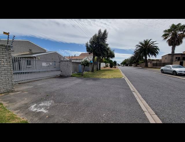 2 BEDROOM APARTMENT SOLD IN BLOUBERGRANT